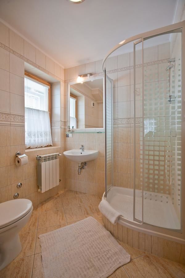 Отели типа «постель и завтрак» Apartamenty Matuska Поронин